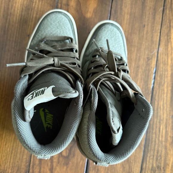 Nike Green Lace Up Boots - Picture 3 of 7